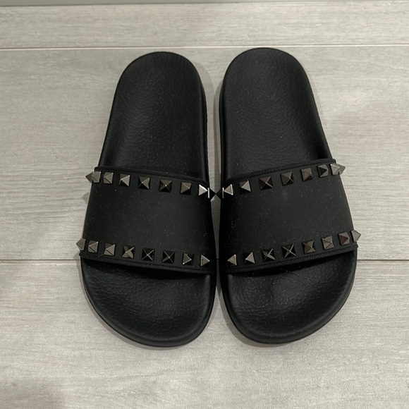Valentino Rockstud Black slides - Picture 1 of 7